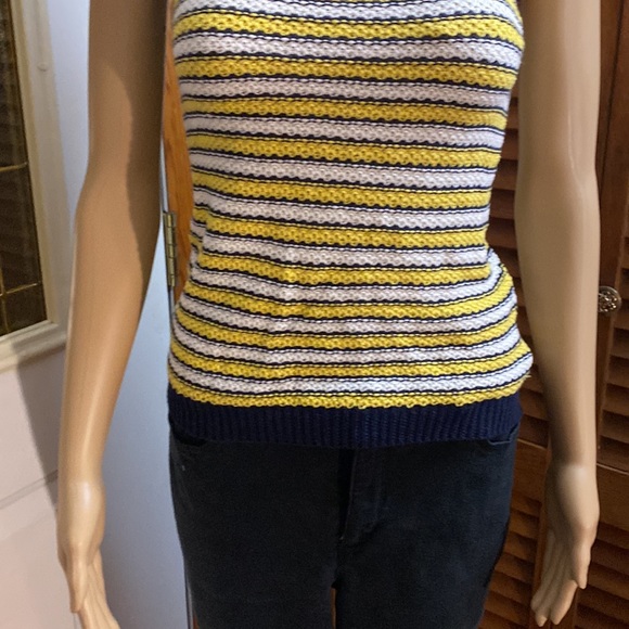 NWT - It’s Our Time - Sweater Tank Top - Size Medium - Picture 3 of 8